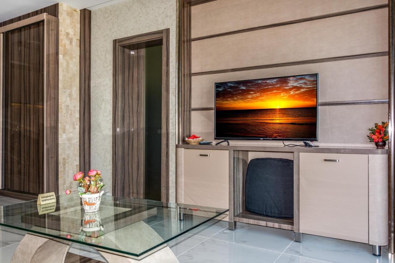 Apartcomplex Golden Bay Ravda Eksteriør bilde