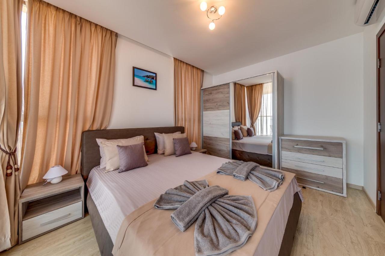Apartcomplex Golden Bay Ravda Eksteriør bilde