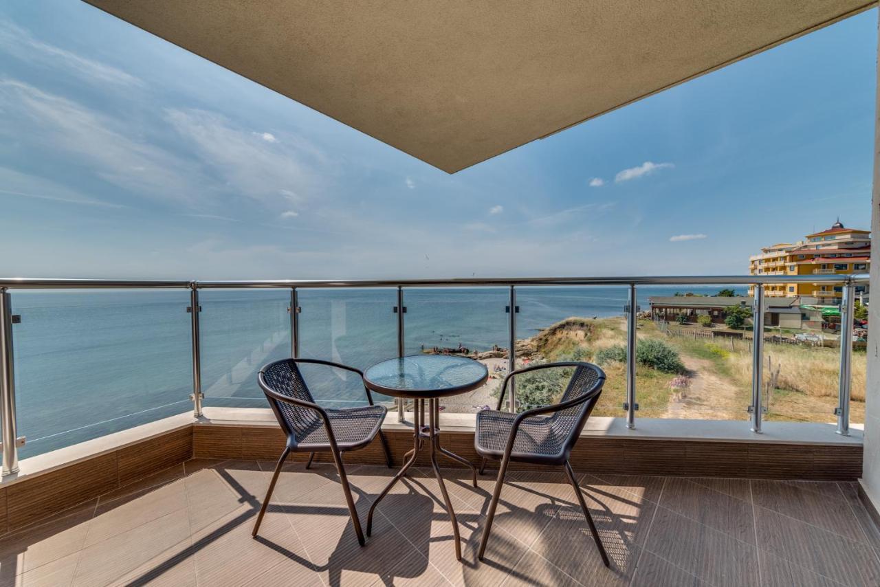Apartcomplex Golden Bay Ravda Eksteriør bilde