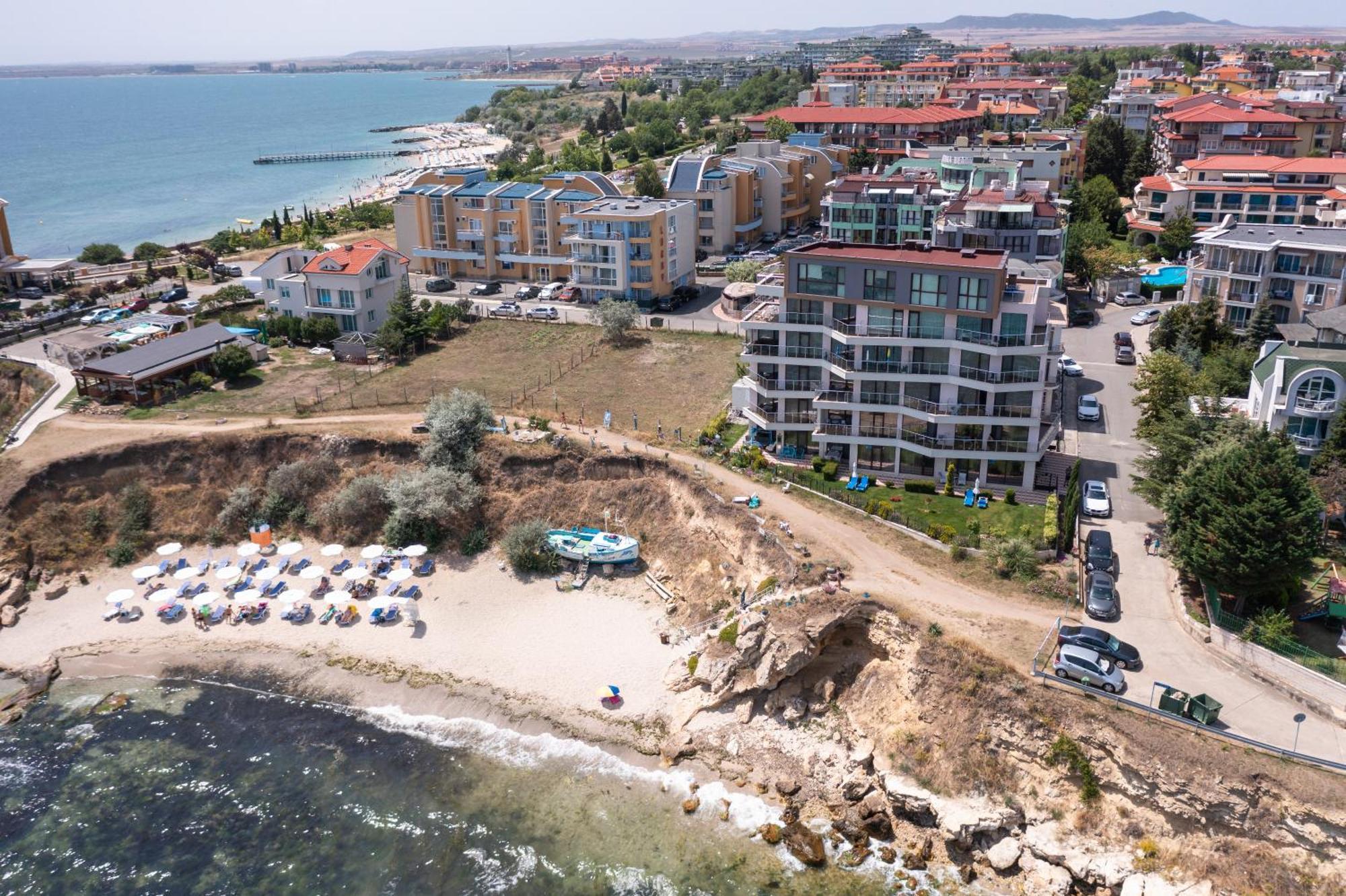 Apartcomplex Golden Bay Ravda Eksteriør bilde