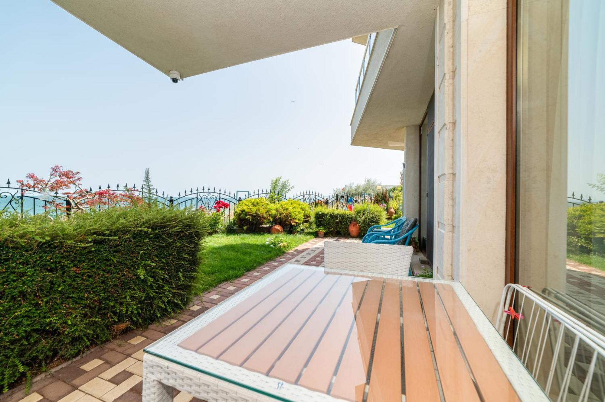 Apartcomplex Golden Bay Ravda Eksteriør bilde