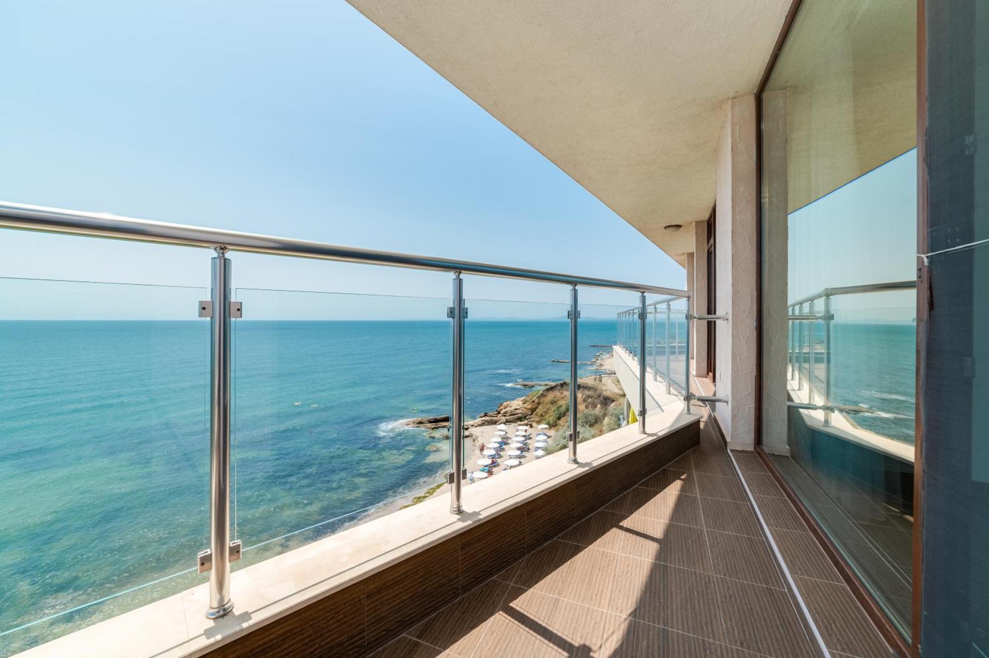 Apartcomplex Golden Bay Ravda Eksteriør bilde