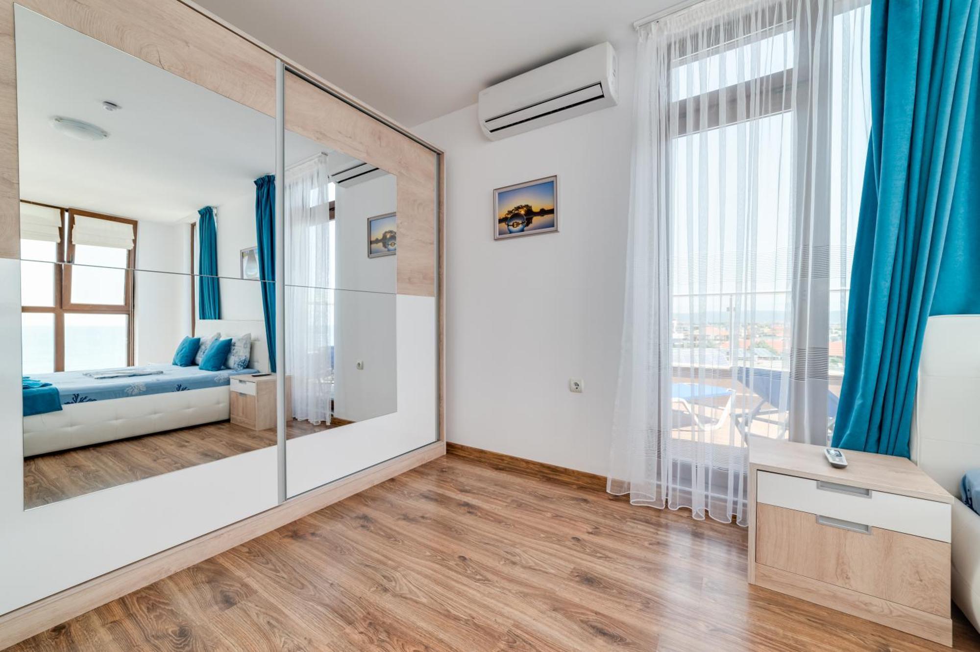 Apartcomplex Golden Bay Ravda Eksteriør bilde