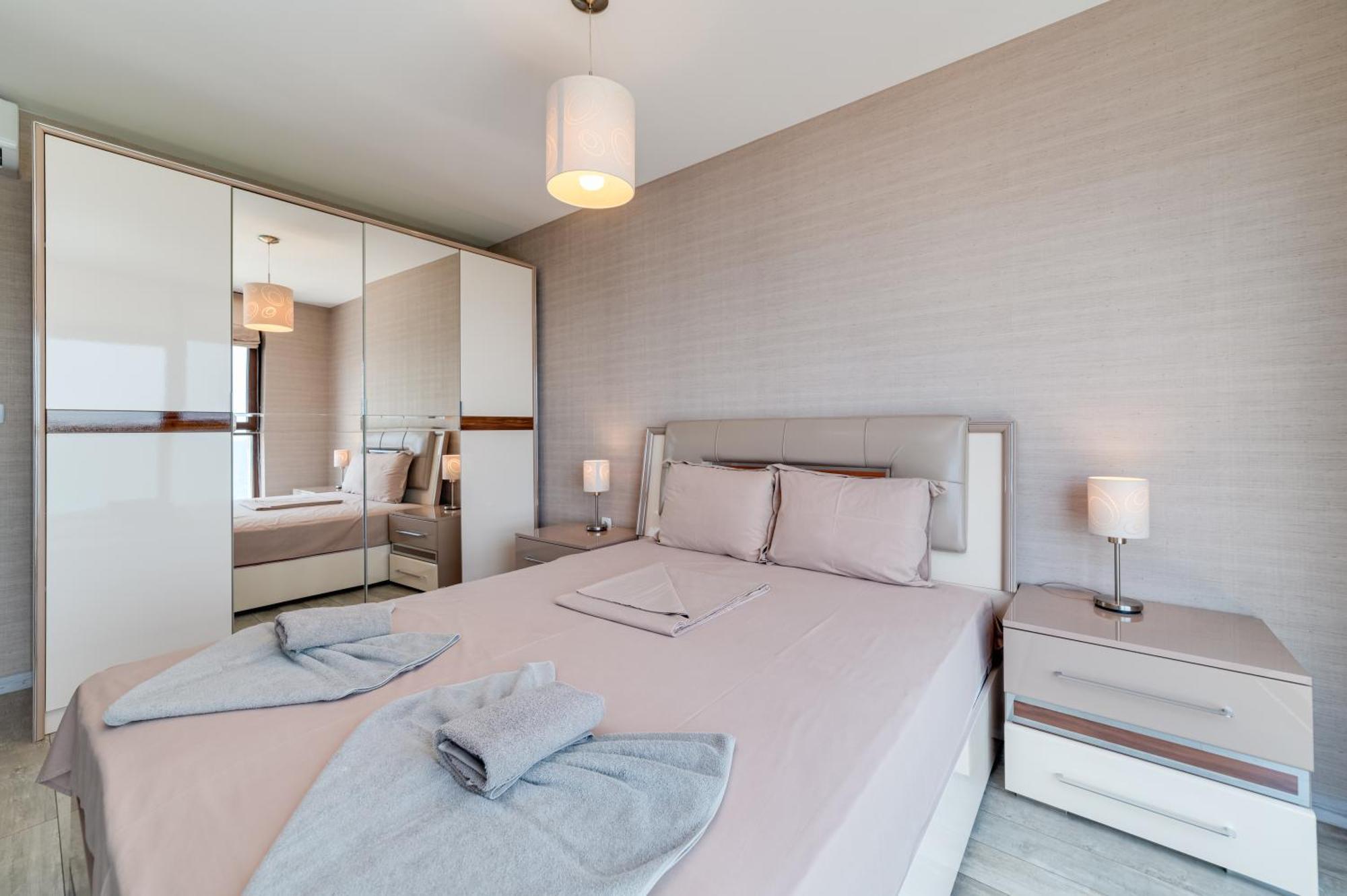 Apartcomplex Golden Bay Ravda Eksteriør bilde